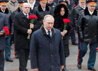 Путин: Россия будет изобличать любые попытки искажения истории ВОВ