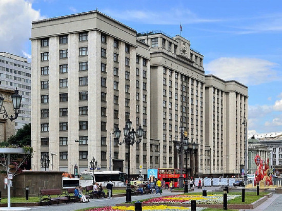 В Госдуме назвали Польшу "мировой моськой, лающей" на Россию