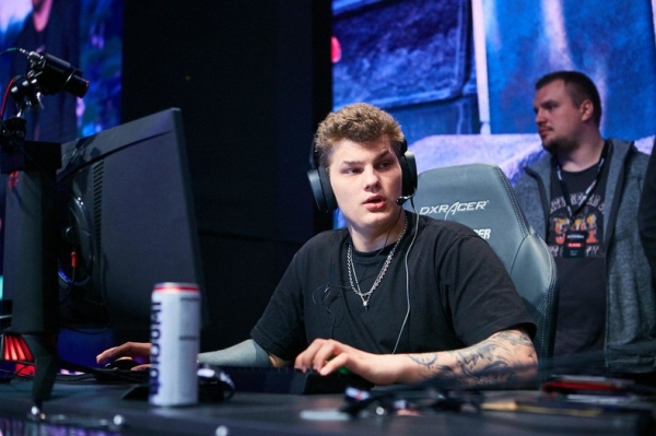 Parimatch League Season 2. FlyToMoon и Virtus.pro в гранд‑финале