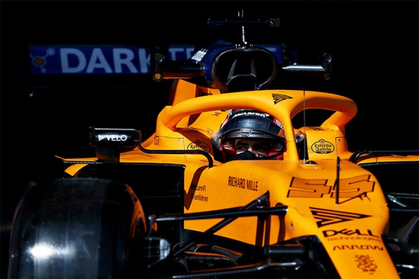 Команды &laquo;Ф-1&raquo; переключились на спасение жизней: готовят производство аппаратов ИВЛ. В Англии их нужно на $450 миллионов