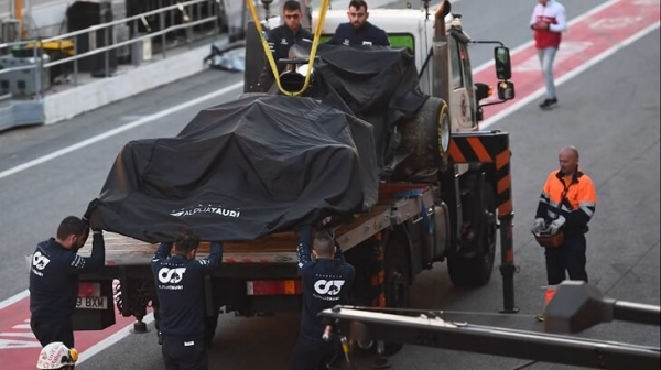 Новый виток шпионажа в &laquo;Ф-1&raquo;: &laquo;Феррари&raquo; тотально параноит, &laquo;Мерседесу&raquo; на все плевать. Рассказ русского фотографа-очевидца