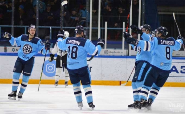 ХК &laquo;Сибирь&raquo; оказалась сильнее &laquo;Автомобилиста&raquo; во второй игре плей-офф