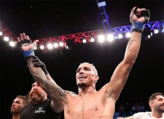 Первый турнир UFC без фанатов: в главном бою король сабмишенов установил рекорд по досрочным победам