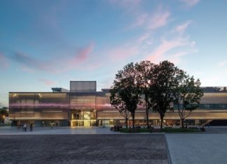 «Гараж» закрылся из-за коронавируса