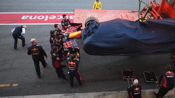 Новый виток шпионажа в &laquo;Ф-1&raquo;: &laquo;Феррари&raquo; тотально параноит, &laquo;Мерседесу&raquo; на все плевать. Рассказ русского фотографа-очевидца