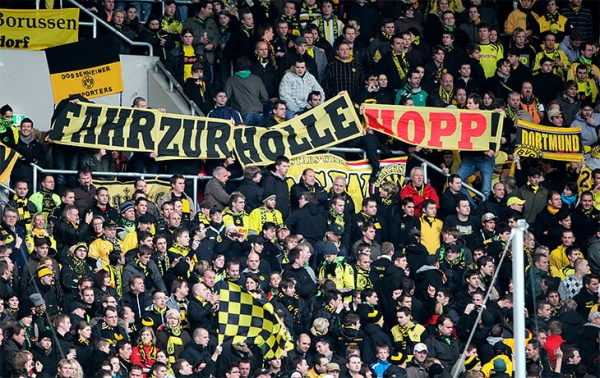 ? Владелец &laquo;Хоффенхайма&raquo; &ndash; враг всех немецких фанатов (&laquo;Сын шлюхи&raquo;) и супергерой в своем регионе (&laquo;Батя Хопп&raquo;)