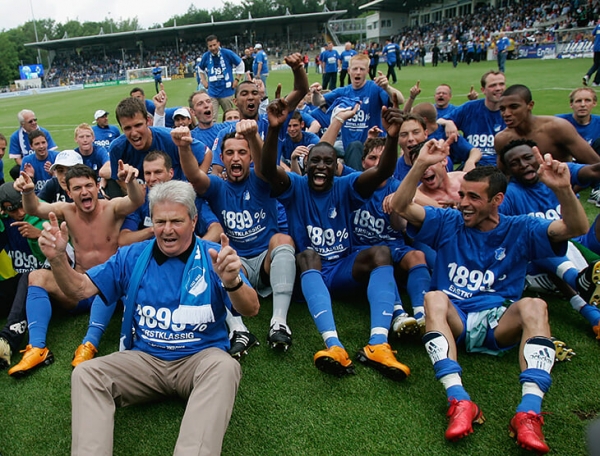 ? Владелец &laquo;Хоффенхайма&raquo; &ndash; враг всех немецких фанатов (&laquo;Сын шлюхи&raquo;) и супергерой в своем регионе (&laquo;Батя Хопп&raquo;)