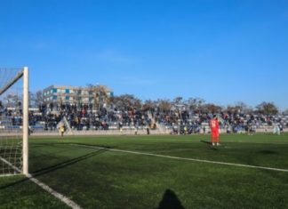 У БАТЭ проблемы в обороне, чемпион мало забивает (даже с Милевским). В Беларуси никакого уважения к топам