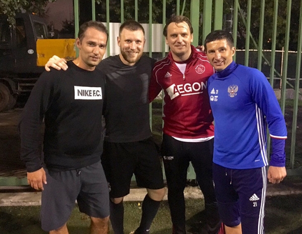 Хаби Алонсо, Кафу, Сычев, Быстров &ndash; комментаторы и журналисты рассказывают, как играли в футбол с профи. Делитесь и вы!