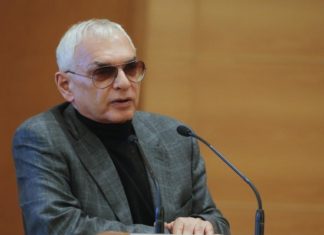 Производство российских фильмов решили перенести