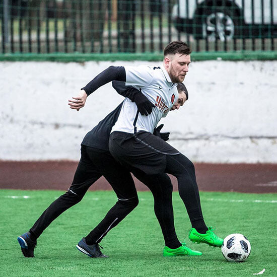 Хаби Алонсо, Кафу, Сычев, Быстров &ndash; комментаторы и журналисты рассказывают, как играли в футбол с профи. Делитесь и вы!