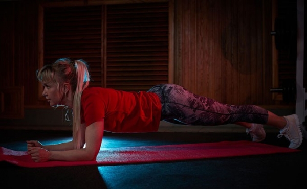 Тренировки онлайн предлагают бердчанам на карантине