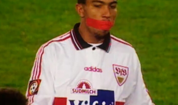 Джоване Элбер теперь фермер: ездит верхом, раздает еду в фавелах и критикует власть