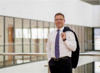 Деньги туристам за путевки вернут, но не всем и не скоро