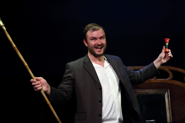 Лицейский театр покажет спектакль из комнаты