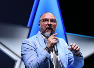 Юрий Грымов выступил против онлайн-показов спектаклей