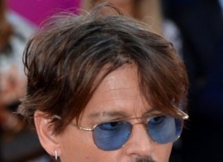 Российские пользователи атаковали новую страницу Джонни Деппа в Instagram