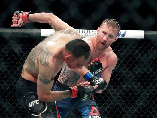 Макгрегора рассмешил комментарий Нурмагомедова о победе Гэтжи