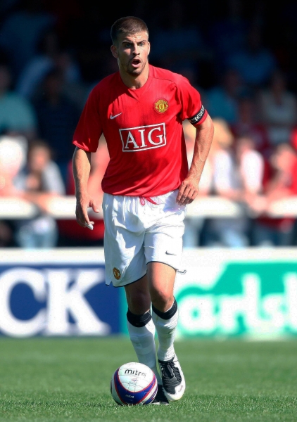 Карьеру Пике в Англии сломали парни из «Болтона». Их ненавидели Эвра и Фергюсон