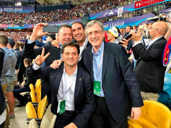 &laquo;Реал&raquo; ищет нового Неймара и скупает юных бразильцев. Рулит процессом бывший журналист (нашел Каземиро, Вальверде, Винисиуса)