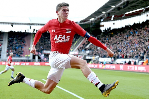 Как Тил появился в «Спартаке»? Сколько он реально стоит? Почему не заиграл?