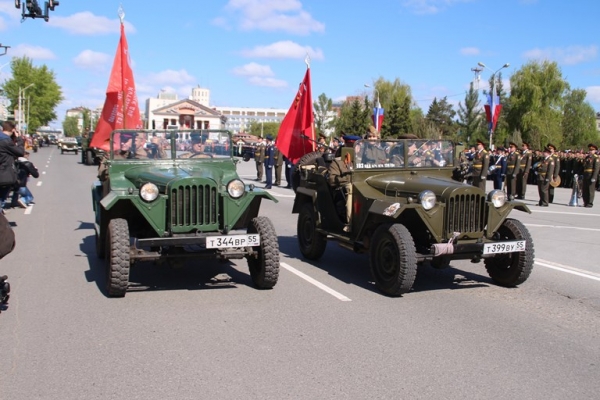 По Омску 9 Мая будет ездить машина, транслирующая песни Победы 