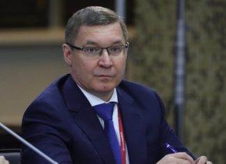 Зараженный коронавирусом министр Якушев пытался решить проблему платежей ЖКХ