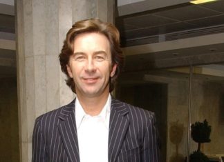 Сюткин прокомментировал спор Пригожина и Шнурова: «Всем тяжело»