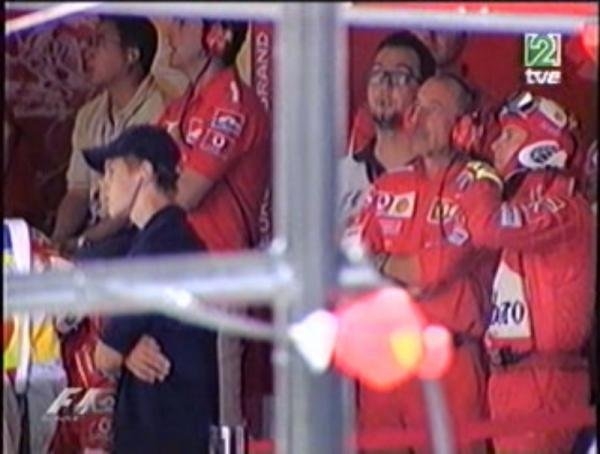 Феттель шел в «Феррари» за славой Шумахера, но запомнился глупыми разворотами и скандалами. У Себа всего три великие гонки за Скудерию