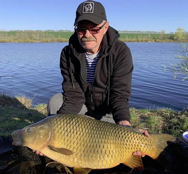 Гиганты на крючке: под Самарой начался сезон трофейной рыбалки