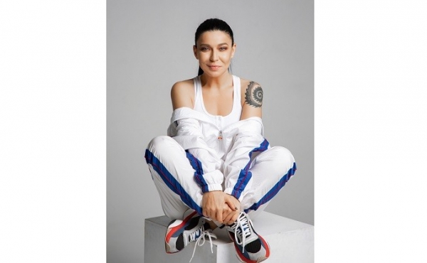 Tele2 приглашает на домашний концерт Ёлки