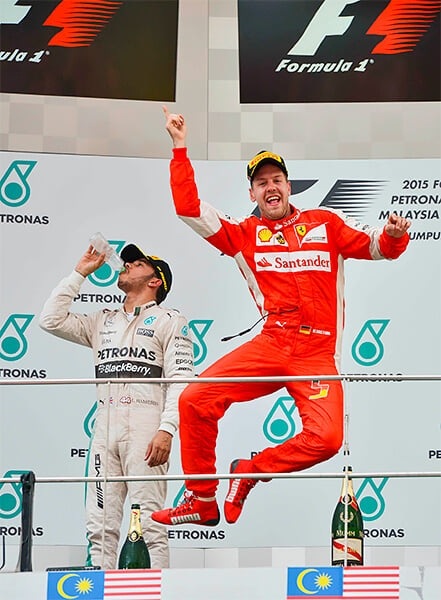 Феттель шел в «Феррари» за славой Шумахера, но запомнился глупыми разворотами и скандалами. У Себа всего три великие гонки за Скудерию