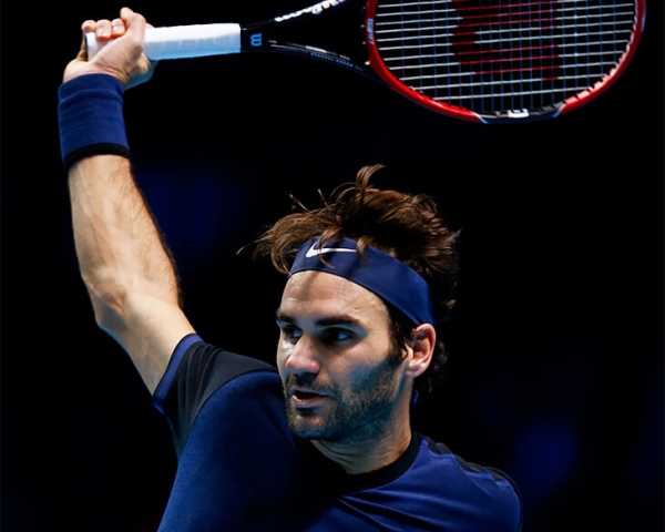 Однажды Федерер ударом сбил банку с головы человека. В попытках повторить Шарапова пульнула Джоковичу в пах