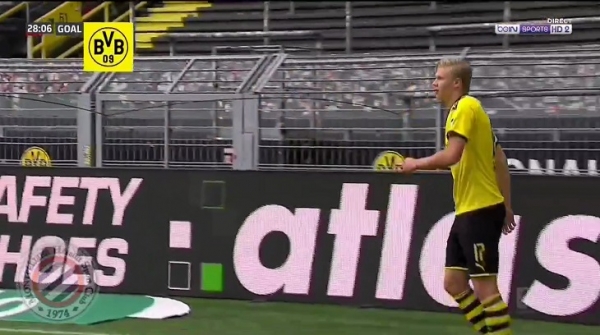 Холанд забил первый гол новой эпохи после великой пятки Брандта. А потом не знал, как праздновать