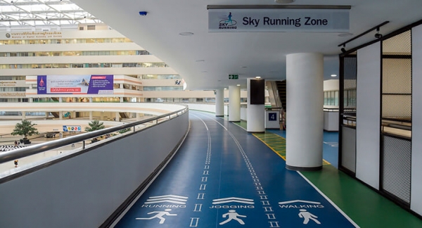 Современные атлетические треки &ndash; городские места силы. Вот несколько примеров из Афин, Лондона и Грозного  