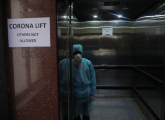 Число жертв коронавируса в мире превысило четверть миллиона человек