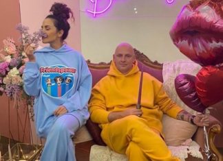 Каменских сняла полуголого Потапа в постели