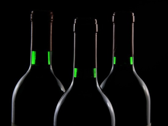 Россияне нашли спасение от коронавирусного кризиса в алкоголе