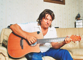 Лоза ответил на слова Кикабидзе о русских танках