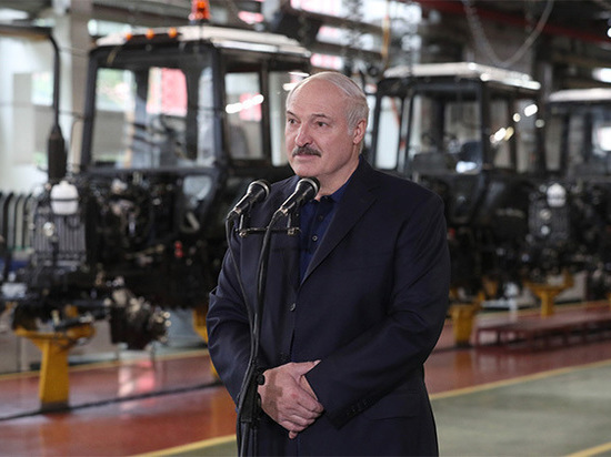 Лукашенко пригрозил противникам компроматом: "Мужики там кипеж подняли"