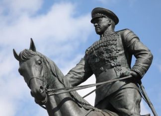 Размер госпремии имени маршала Жукова увеличили в десять раз