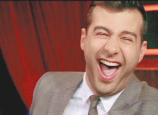 Ургант разразился потоком шуток на ролик Киркорова про десантников