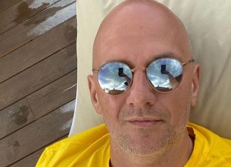 Потап с «носом-хоботом» спел хит Каменских