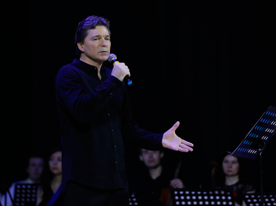 Песню-марш «Салют героям!» для Парада Победы записали с одной репетиции