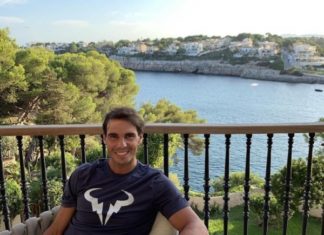 Надаль обожает море как ребенок и потратил на лодки 10 млн евро. Недавно взял яхту с бассейном и гаражом