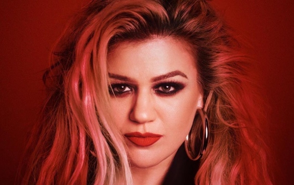 Певица Келли Кларксон разводится после 7 лет брака