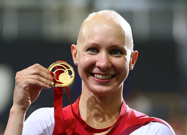 «Из-за прически у меня почти не было друзей». Вдохновляющие истории Шелви, Коллины и других спортсменов, которые из-за болезни потеряли волосы