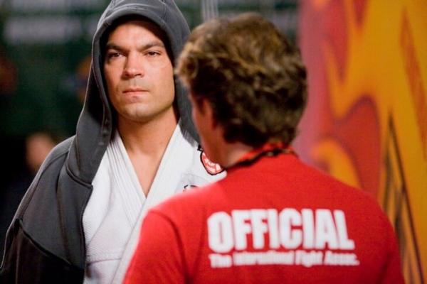 Главный тренер Конора учился драться по записям старых турниров UFC. Джон Кавана – отец ирландских ММА