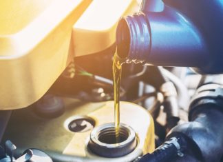 Моторное масло 10w40