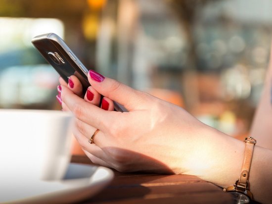 Эксперт раскрыл признаки прослушки смартфона